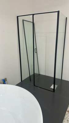 حمام عصري – سيراميك داكن فاخر